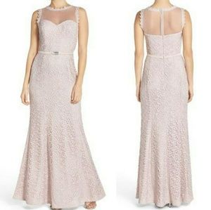 JS COLLECTION EVENING GOWN